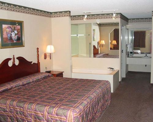 Nola Inn & Suites New Orleans Bilik gambar