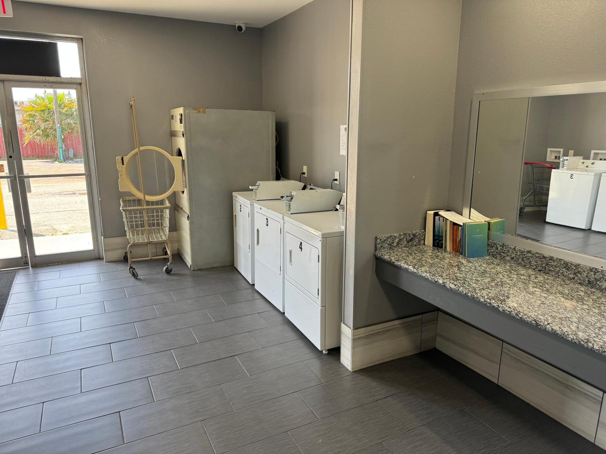 Nola Inn & Suites New Orleans Luaran gambar