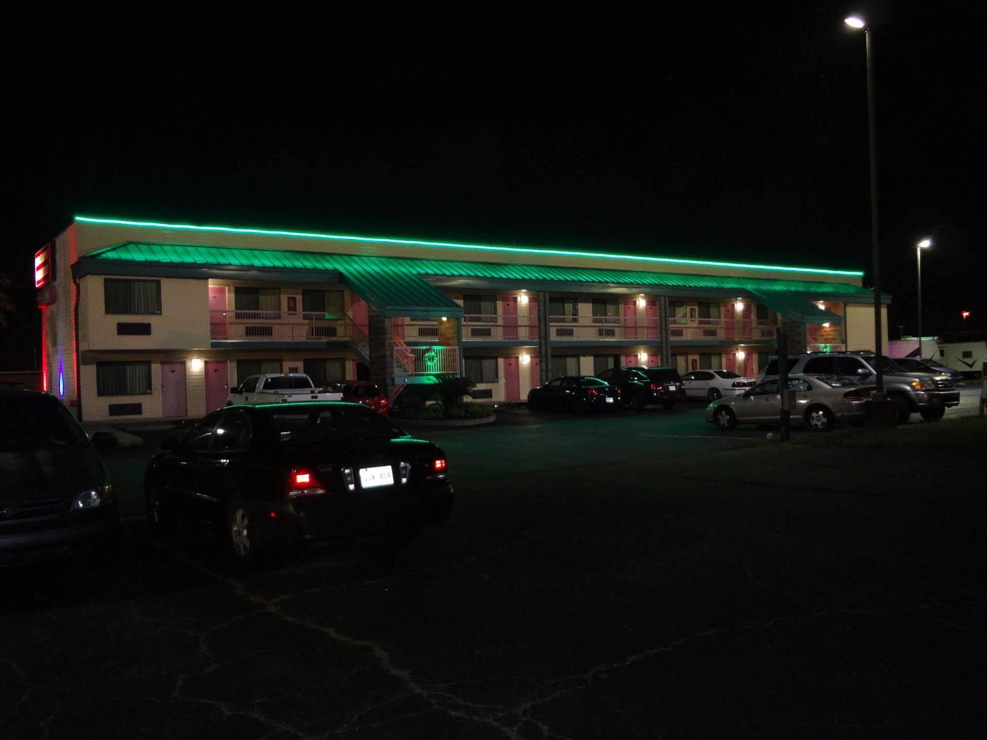 Nola Inn & Suites New Orleans Luaran gambar