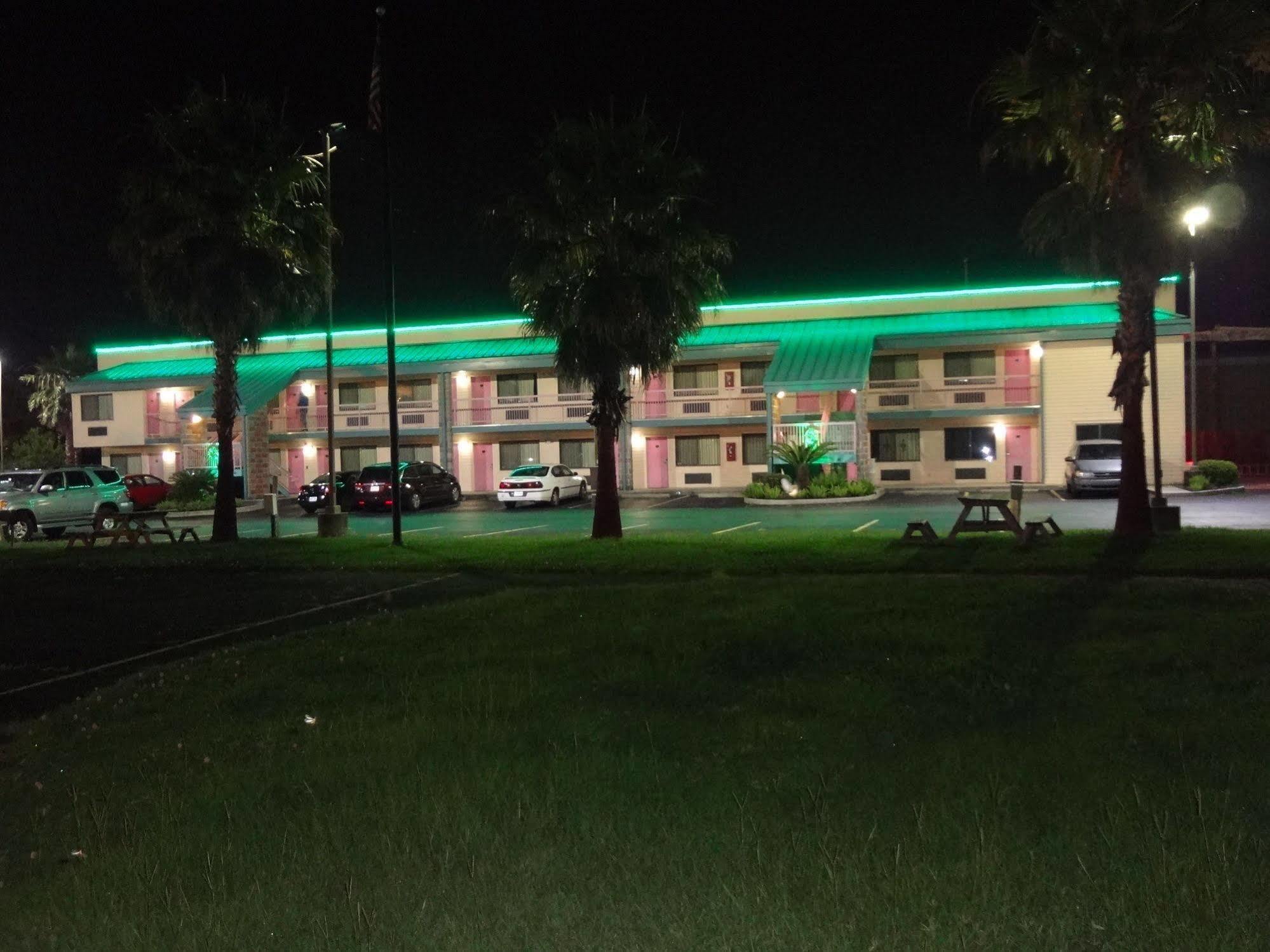 Nola Inn & Suites New Orleans Luaran gambar